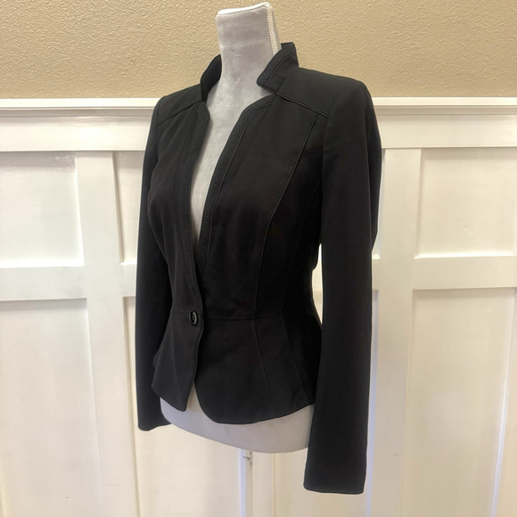 White House Black Market Peplum Blazer Size:4P Lined Sculpted Ponte Stretch - Picture 2 of 14